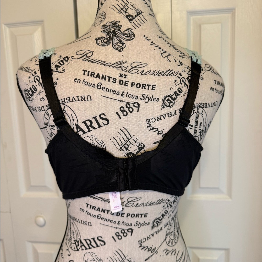 Black and Blue Cacique Trim Bra with front bow/ padded - Picture 4 of 5